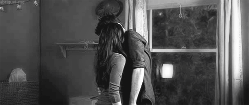 (1) Kiss Gifs | Tumblr On We Heart It - Http://Weheartit.Com/Entry/66517694/Via/Chasingthevodka… GIF