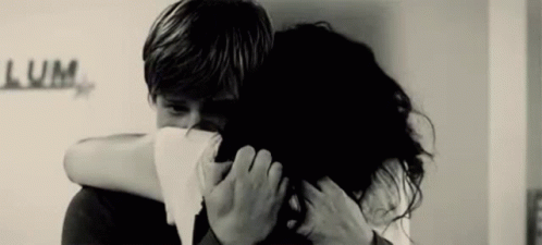 Aasikaviknesh Hug GIF