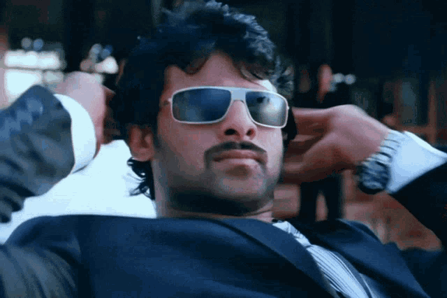 Adiripoyindi Keka GIF