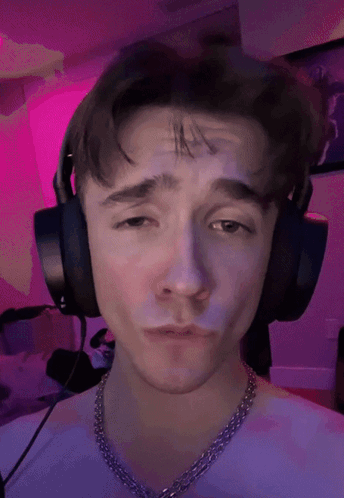 Aiden Discord GIF