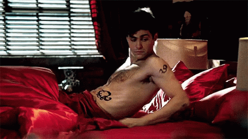 Alec Lightwood Matthew Daddario GIF