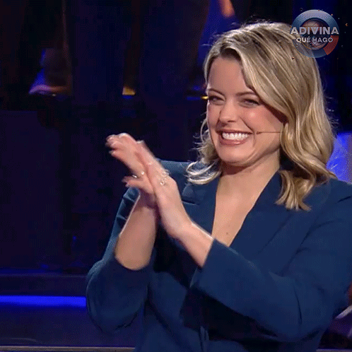 Aplausos Adriana Torrebejano GIF
