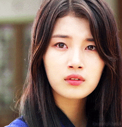 Bae Suzy GIF