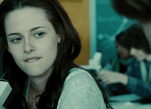 Bella Swan Kristen Stewart GIF