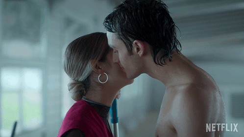 Besos Cayetana GIF