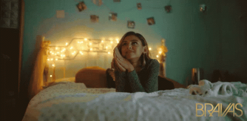 Bravas Amanda Antonella GIF