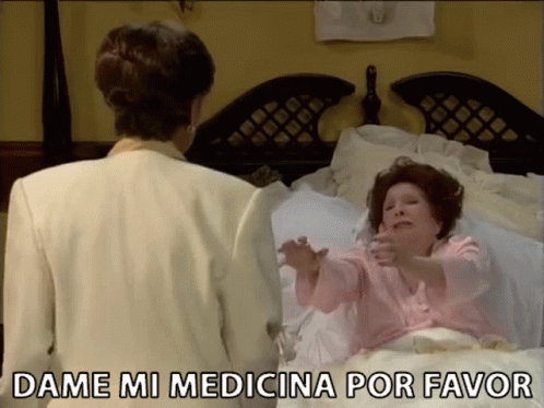 Dame Mi Medicina Por Favor Estoy Enferma GIF