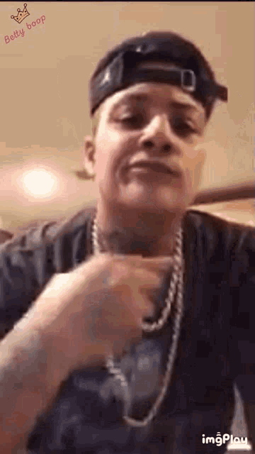 Daymn94 Vlog GIF