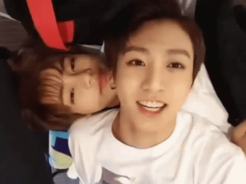 Dynataees Taekook GIF
