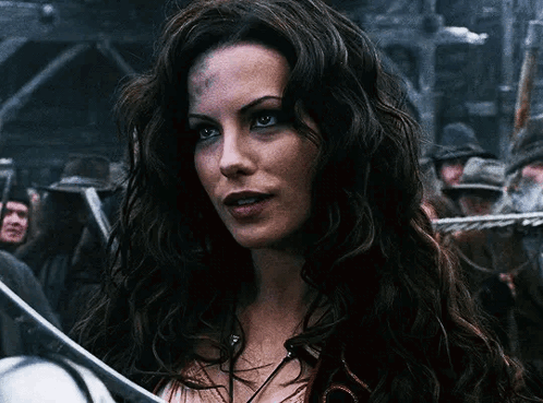 Eiloo Briaod GIF