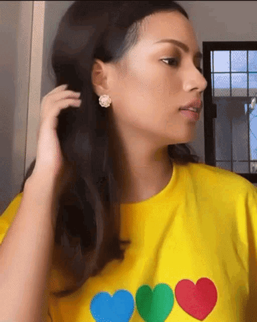 Ella Ella Cayabyab GIF