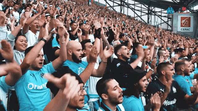 Fan Applause GIF