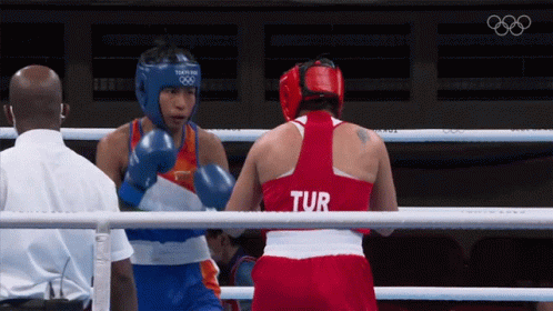 Fighting Buse Naz Cakiroglu GIF