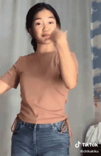 Goyang Tergiang Ngiang GIF