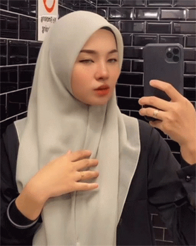 Hijabling GIF