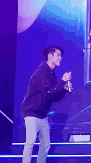 Jaonaay Running GIF