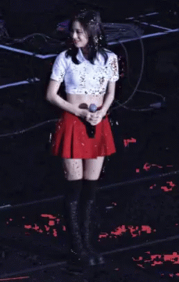 Jisoo Point GIF