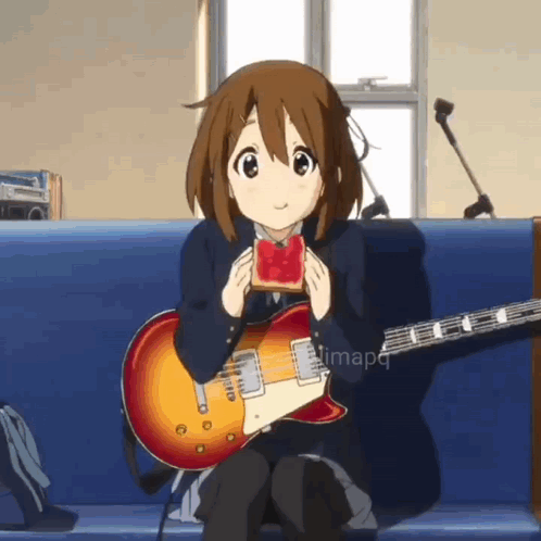 K On Yui Hirasawa GIF