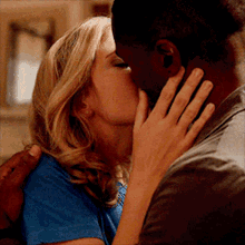 Kissing Couple GIF
