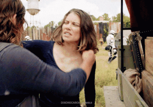 Lauren Cohan Daryl Dixon GIF