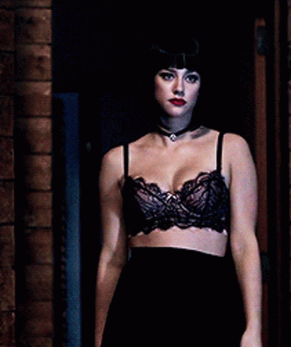 Lili Reinhart GIF