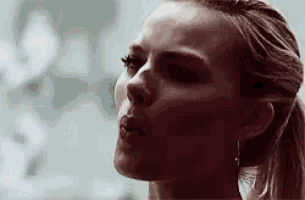 Margot Robbie Wow GIF