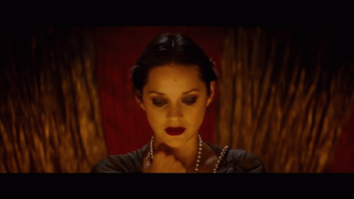 Marion GIF