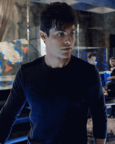 Matthew Daddario Alec Lightwood GIF
