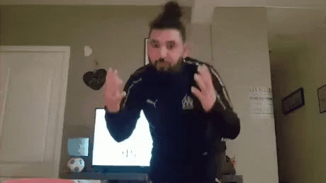 Mohamed Henni GIF