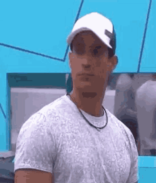 Niurka Lacasadelosfamosos2 GIF