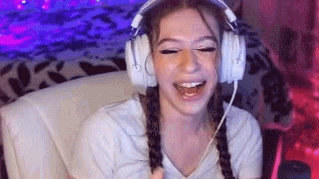 Oh God So Funny Hannah GIF