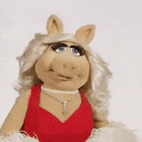 Piggy Miss GIF