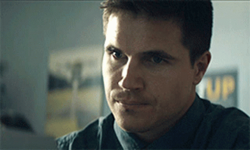 Robbie Amell Gif GIF