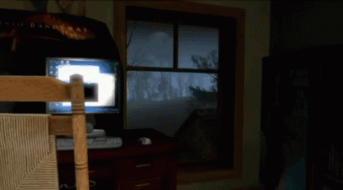 Shrek Leaves Shrek Is Love GIF