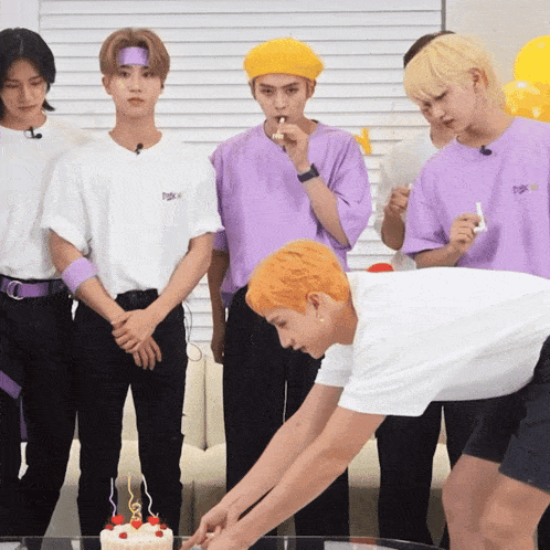 Skz Lee Know Surprise Stray Kids Lee Know Surprise GIF