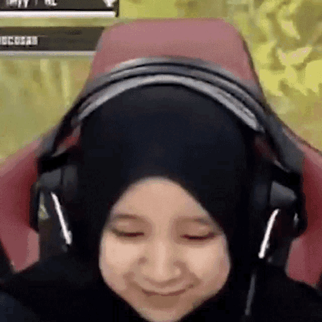 Smiling Farah Diba GIF