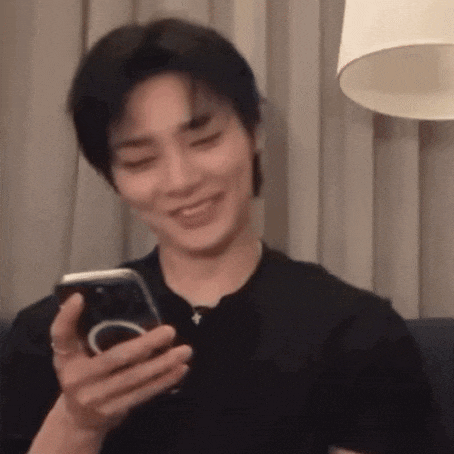 Stray Kids Confused GIF