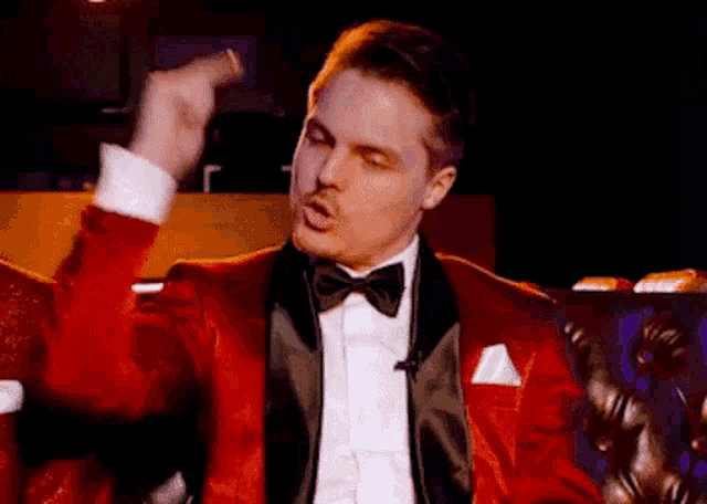 Tag24 Three GIF