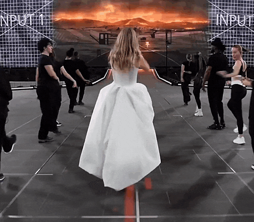 Taylor Swift Icdiwabh GIF
