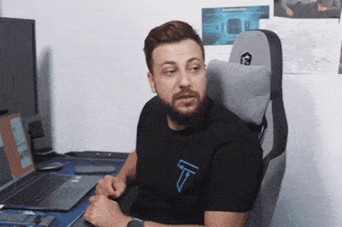 Technostrefa Szakal GIF