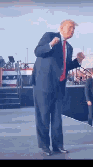 Trump Dance Coroca GIF
