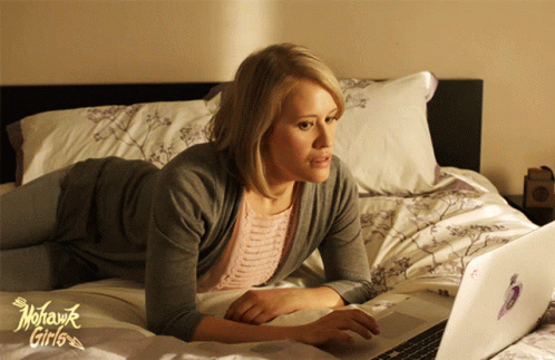 Turn Off The Computer Zoe GIF