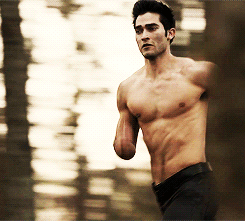 Tyler Hoechlin Derek Hale GIF