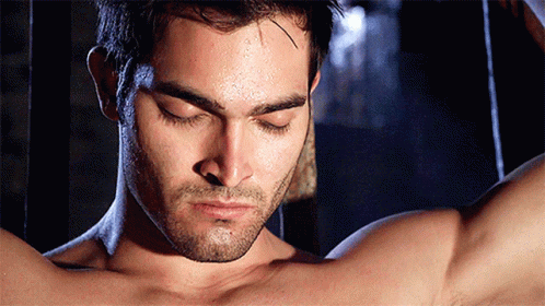 Tyler Hoechlin Derek Hale GIF