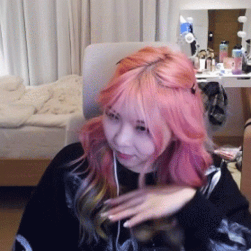 Yvonnie Yvonne GIF
