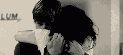 Aasikaviknesh Hug GIF