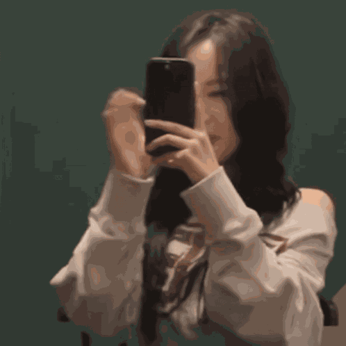 Ablume Saena GIF
