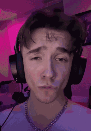Aiden Discord GIF
