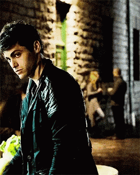 Alec Lightwood Matthew Daddario GIF
