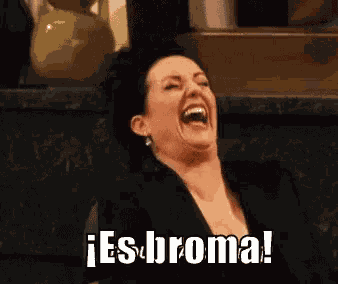 Alguien Se Está Partiendo De La Risa GIF